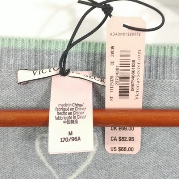 NWT Victoria's Secret Cashmere Blend Sweater - Picture 8 of 8